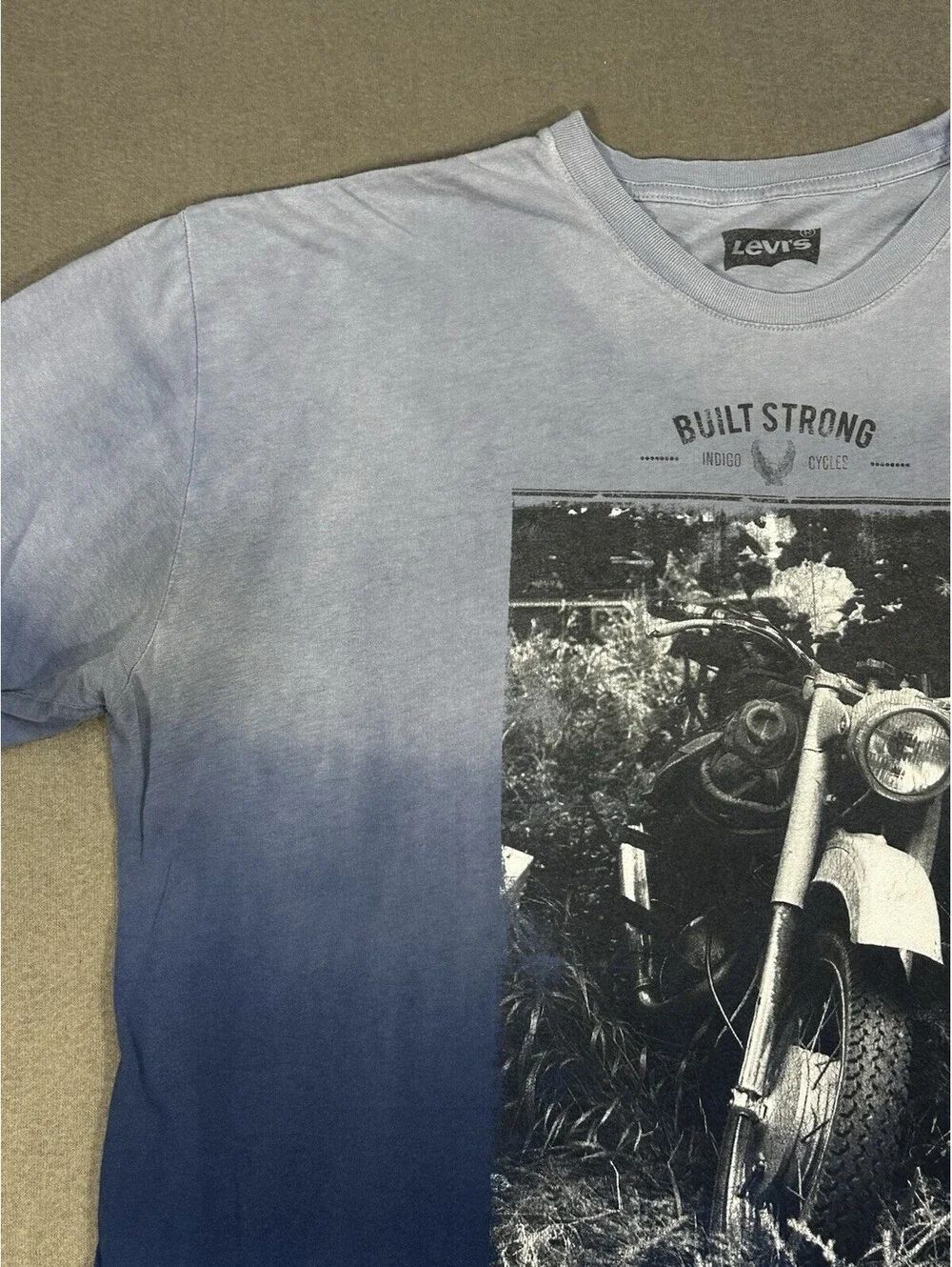 Men’s Levi’s Graphic T-Shirt – Motorcycle / “Built Strong” – Blue Ombre – XL